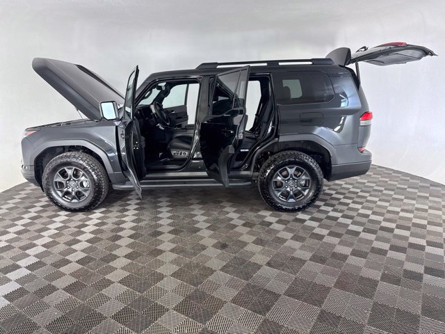 Used 2024 Lexus GX 550 AWD/4WD image 12