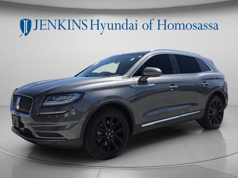 Used 2022 Lincoln Nautilus Reserve w/ Equipment Group 201A FWD image 10