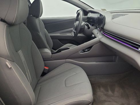 Used 2024 Hyundai Elantra SEL FWD image 21