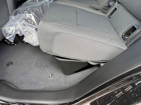 New 2025 Jeep Gladiator Sport image 30