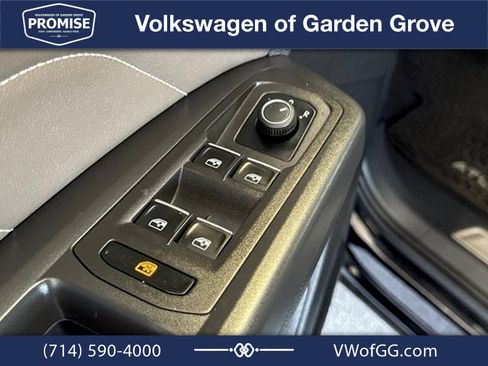 Used 2023 Volkswagen Atlas SEL R-Line AWD/4WD image 13