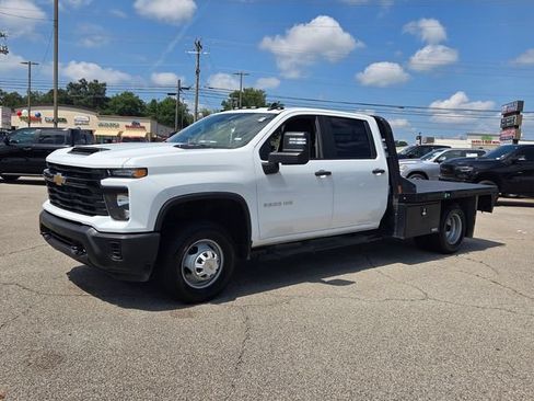 Used 2024 Chevrolet Silverado 3500 W/T w/ WT Convenience Package AWD/4WD image 3