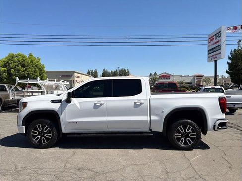 Used 2020 GMC Sierra 1500 AT4 w/ AT4 Premium Package AWD/4WD image 17
