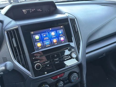 Used 2021 Subaru Impreza 2.0i Premium image 13