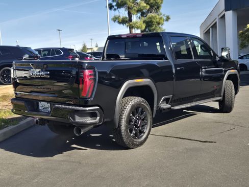 New 2026 GMC Sierra 2500 AT4 w/ AT4 Premium Plus Package image 4