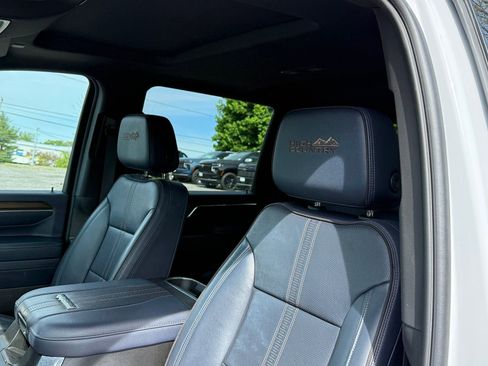 Certified 2024 Chevrolet Silverado 2500 High Country w/ Technology Package AWD/4WD image 18