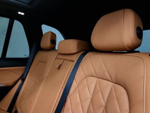 Used 2025 BMW X5 sDrive40i w/ M Sport Package RWD image 45