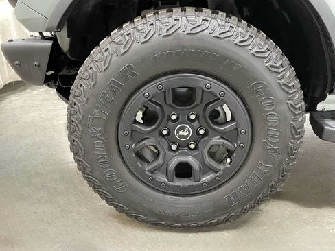 Used 2023 Ford Bronco Wildtrak AWD/4WD image 6