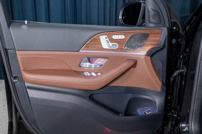Certified 2026 Mercedes-Benz GLS 450 4MATIC image 19
