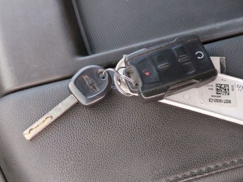 Used 2019 Chevrolet Silverado 1500 Custom w/ Custom Value Package image 33