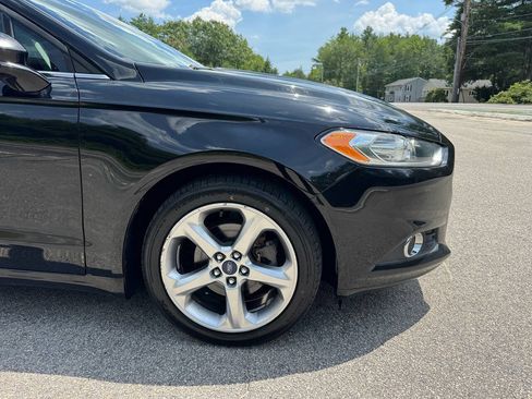 Used 2016 Ford Fusion SE AWD/4WD image 11