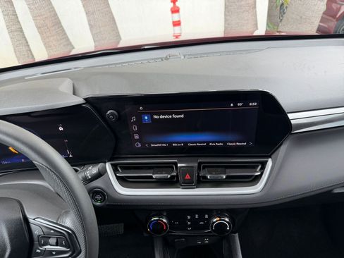 Used 2025 Chevrolet TrailBlazer LT image 21