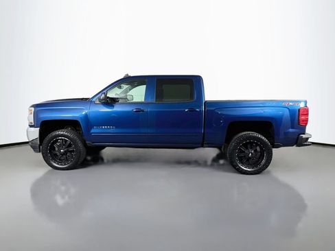 Used 2018 Chevrolet Silverado 1500 LT w/ All Star Edition AWD/4WD image 5