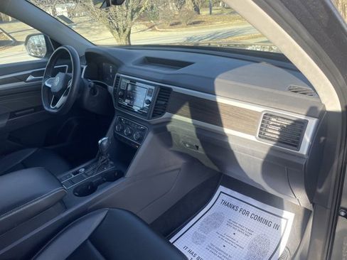 Used 2022 Volkswagen Atlas SE image 28