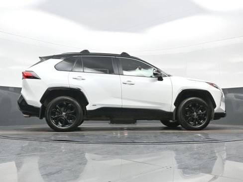 Used 2024 Toyota RAV4 XSE AWD/4WD image 34