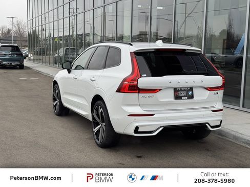 Used 2024 Volvo XC60 B5 Ultimate w/ Protection Package Premier image 4