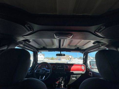 Used 2019 Jeep Wrangler Unlimited Rubicon w/ Cold Weather Group AWD/4WD image 38