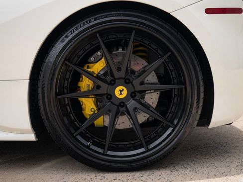 Used 2017 Ferrari 488 GTB RWD image 19