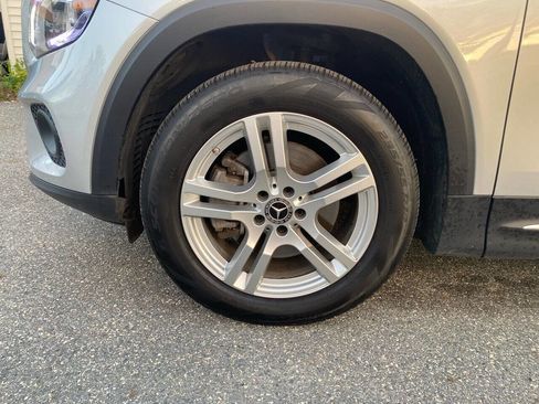 Used 2020 Mercedes-Benz GLB 250 4MATIC image 30