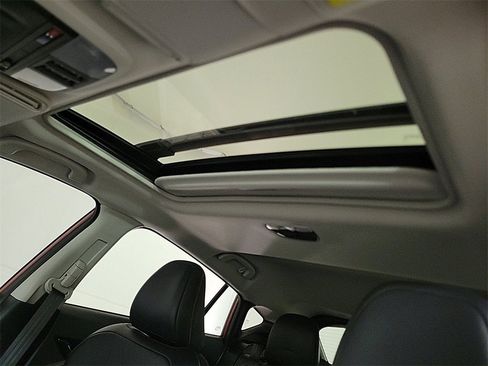 Used 2024 Subaru Crosstrek 2.5i Limited w/ Crosstrek Mirror Package image 14