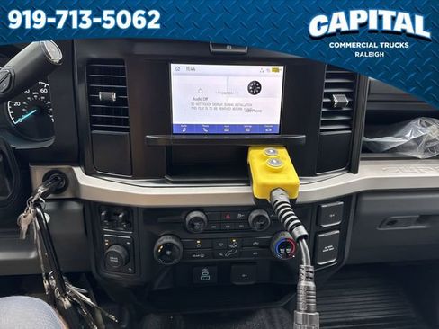 New 2025 Ford F450 XL w/ XL Chrome Package image 27