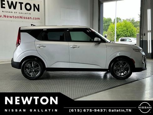 Used 2020 Kia Soul EX FWD image 27