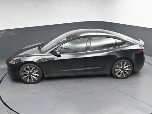 Used 2024 Tesla Model 3 image 34