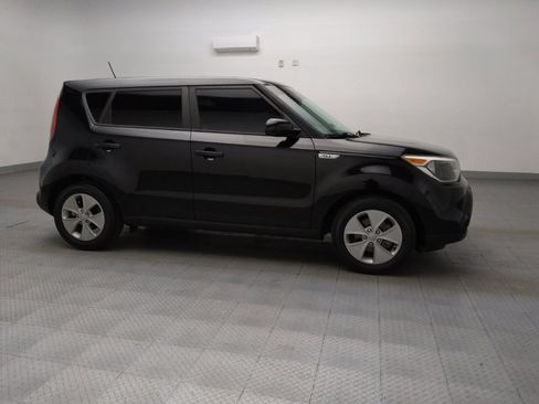 Used 2016 Kia Soul image 11