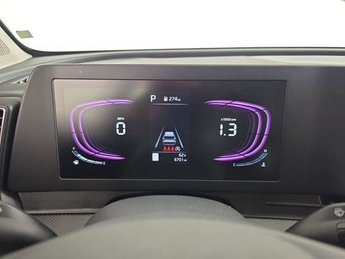 Used 2023 Kia Sportage LX image 11