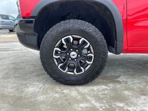 Used 2023 Chevrolet Silverado 1500 ZR2 w/ Technology Package image 27