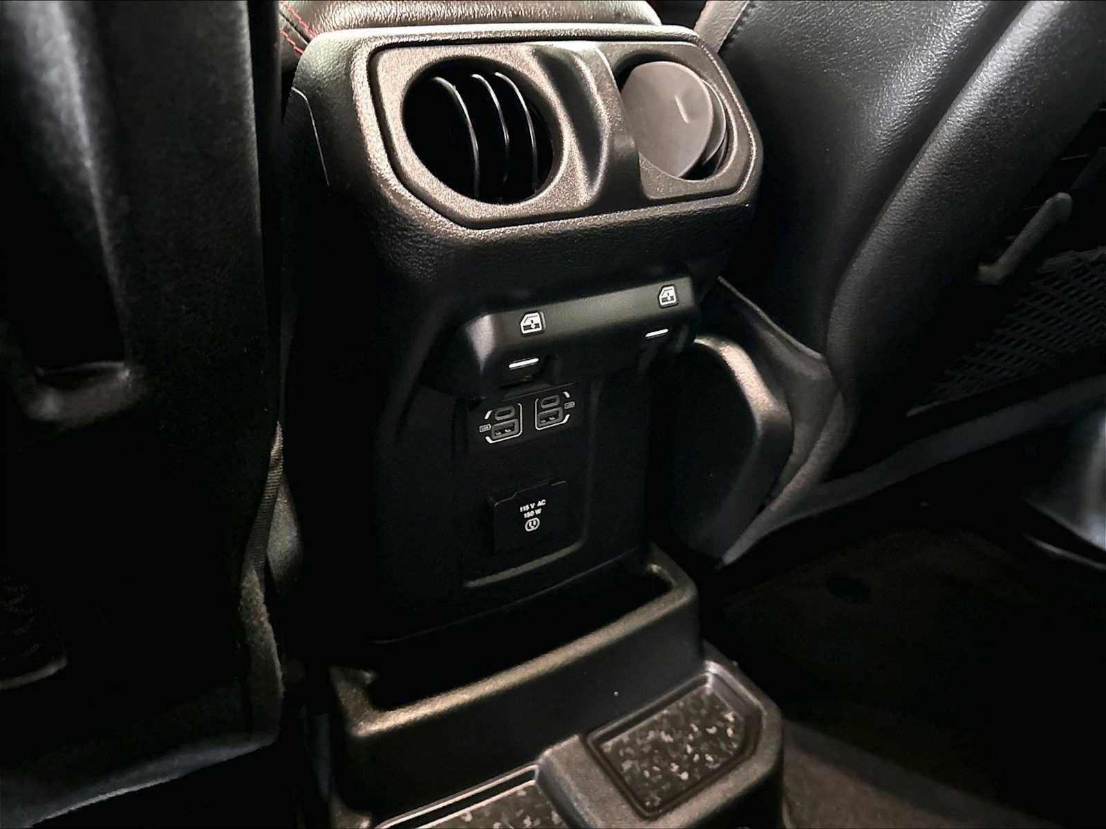 Used 2021 Jeep Wrangler Unlimited Rubicon AWD/4WD image 30