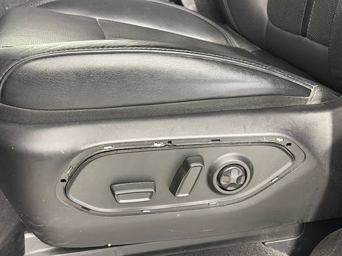 Used 2024 Jeep Wagoneer L Series II w/ Flexible Seating Group AWD/4WD image 26