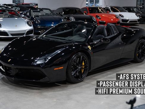 Used 2018 Ferrari 488 Spider image 2