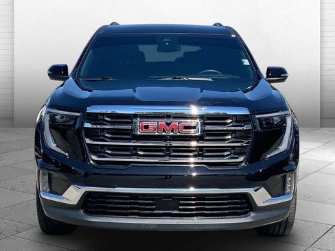Used 2024 GMC Acadia Elevation w/ Trailering Package FWD image 2
