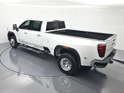Used 2024 GMC Sierra 3500 SLT w/ SLT Premium Package AWD/4WD image 38