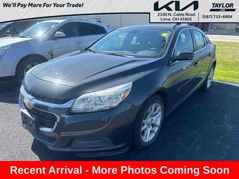 Used 2015 Chevrolet Malibu LT FWD image 1