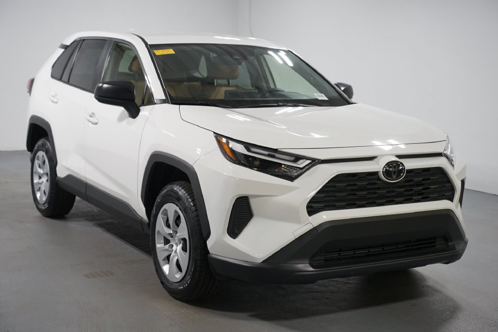 Certified 2023 Toyota RAV4 LE FWD image 3