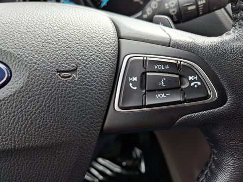 Used 2017 Ford Escape Titanium image 22