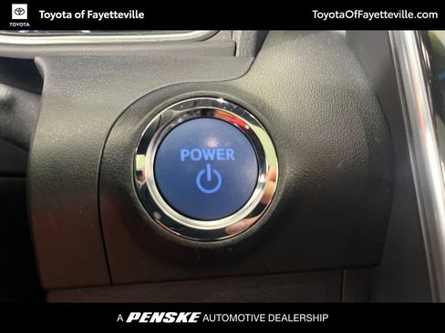 Used 2022 Toyota Avalon XSE FWD image 33