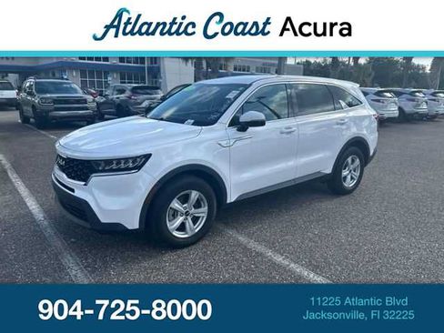 Used 2023 Kia Sorento LX FWD image 1