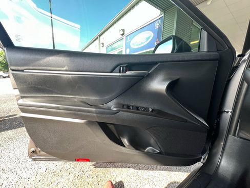 Used 2023 Toyota Camry LE FWD image 18