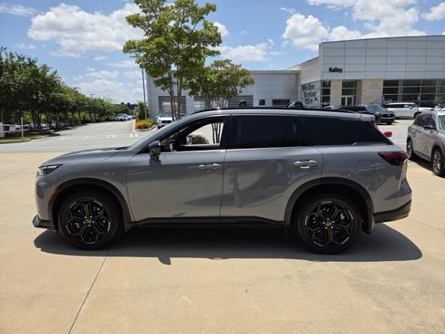 Certified 2026 INFINITI QX60 Sport w/ Dark Cargo Package AWD/4WD image 9