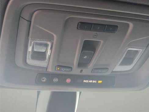 Used 2020 Chevrolet Silverado 1500 RST image 18