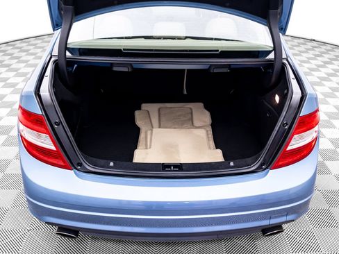 Used 2011 Mercedes-Benz C 300 4MATIC Sedan image 34