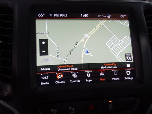 Certified 2023 Jeep Cherokee Altitude Lux w/ Lux Elite Package AWD/4WD image 16