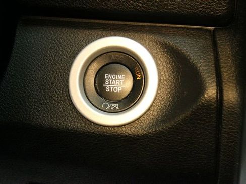 Used 2022 RAM 1500 Classic Warlock AWD/4WD image 23