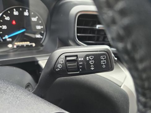 Used 2021 Ford Explorer XLT w/ Equipment Group 202A image 21