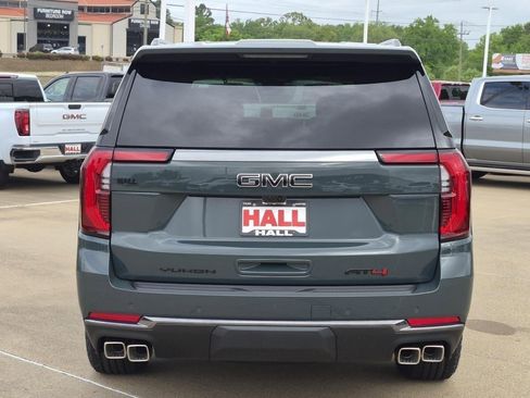 New 2026 GMC Yukon XL AT4 w/ AT4 Premium Plus Package AWD/4WD image 4