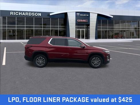 Used 2023 Chevrolet Traverse LT image 7
