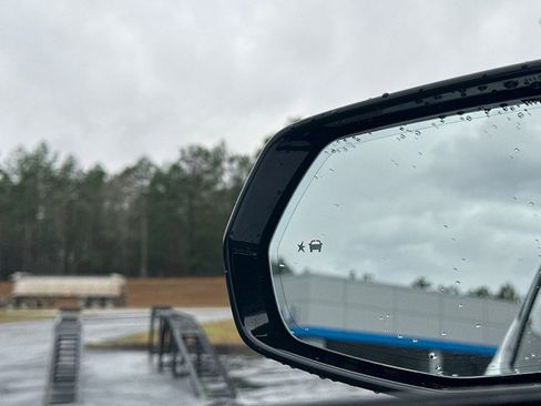 Used 2022 Chevrolet Blazer LT image 30